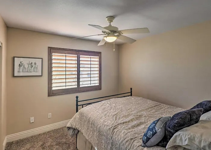 Havasu House W/ Fire Pit, Pool & Spa! Ferienhaus