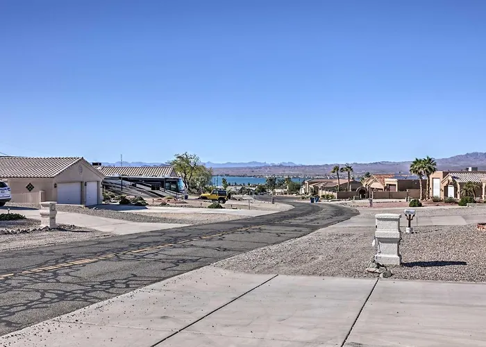 Havasu House W/ Fire Pit, Pool & Spa! Ferienhaus