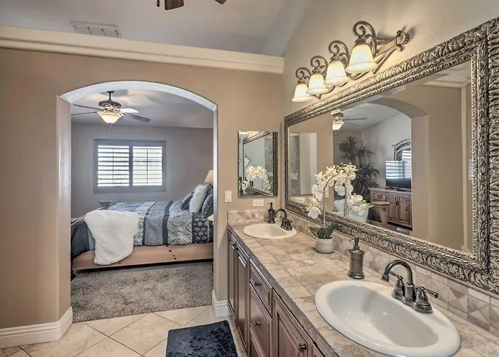 Havasu House W/ Fire Pit, Pool & Spa! Ferienhaus Lake Havasu City