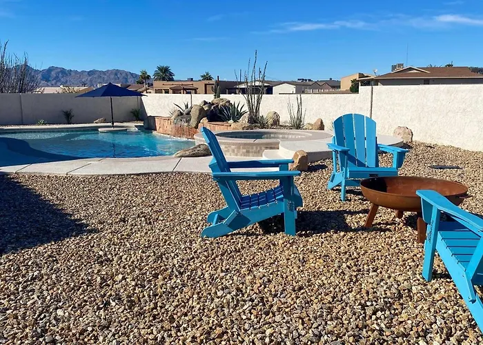 Havasu House W/ Fire Pit, Pool & Spa!