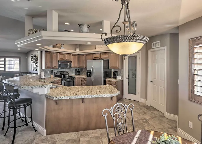 Havasu House W/ Fire Pit, Pool & Spa! Lake Havasu City