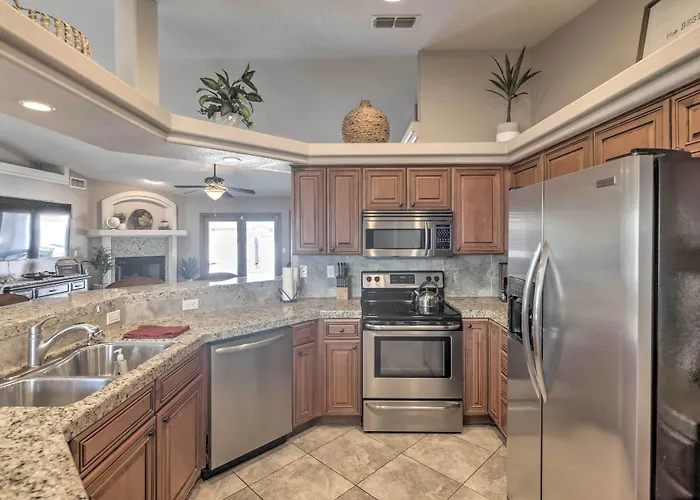 Havasu House W/ Fire Pit, Pool & Spa! Ferienhaus Lake Havasu City